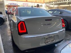 کرایسلەر 300